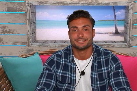 ‘Fake as Louis Vuitton from China’: Love Island’s Davide best 